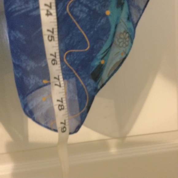 Beautiful Polyester scarf More by Lata - Picture 7 of 8